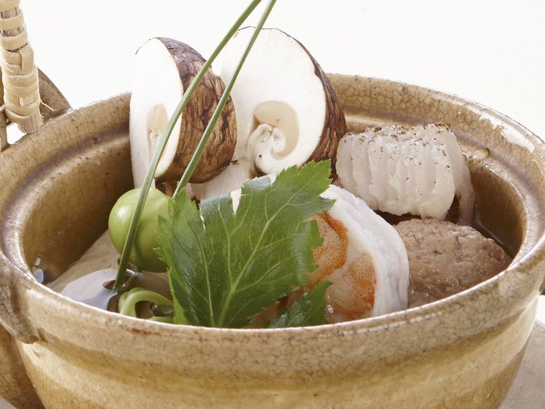 松茸土瓶蒸し（一例）