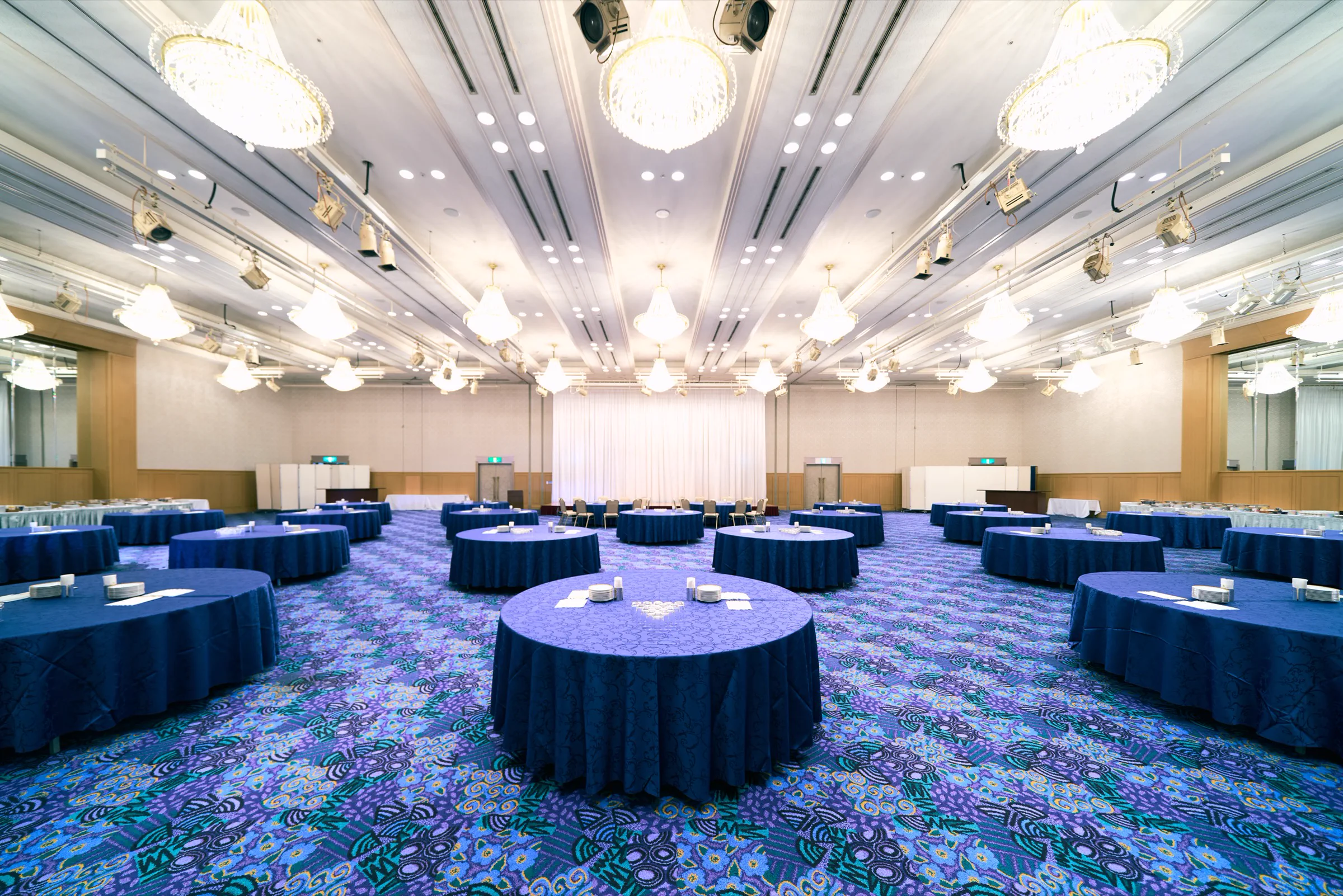 Banquet halls at Kobe Seishin Oriental Hotel — MICE, conferences and exhibitions