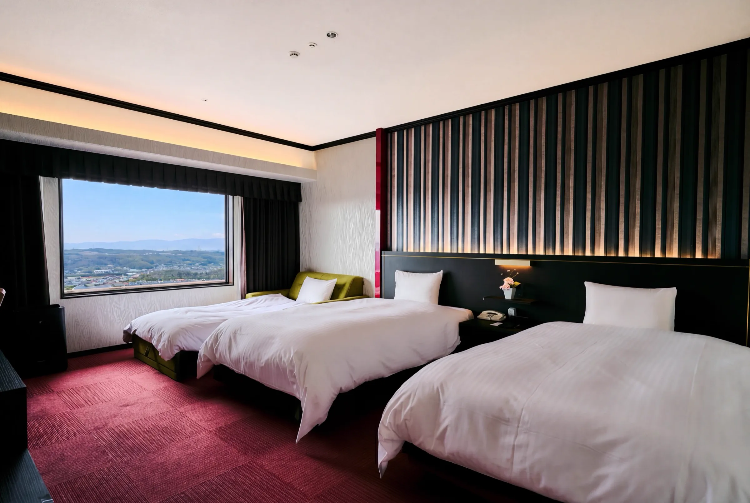 Twin Room (Triple Setup)
